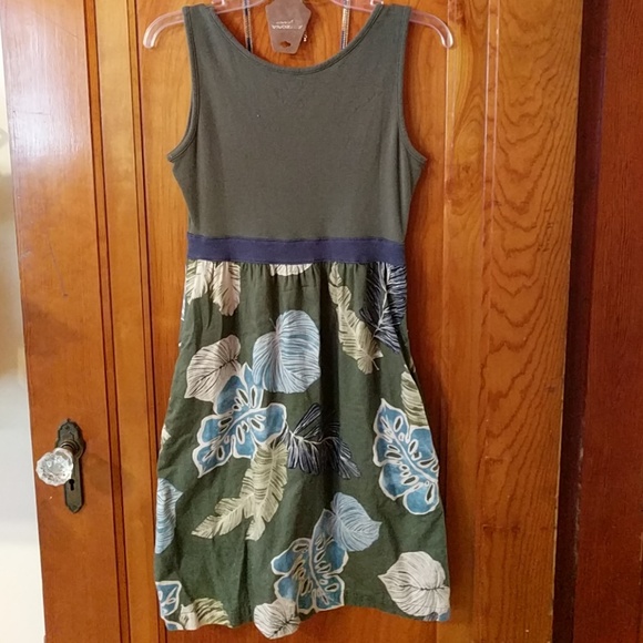 ♦️ B2G1FREE ♦️Olive Green Floral tank top dress - Picture 4 of 4